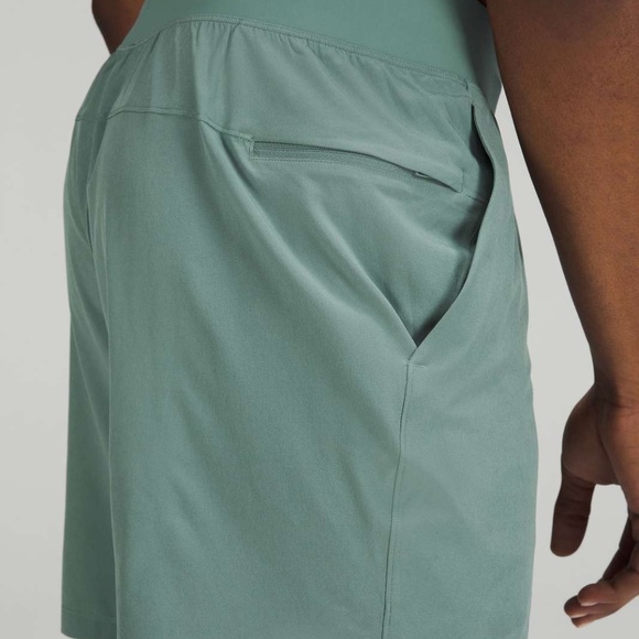 LULULEMON T.H.E. LINERLESS SHORT 7" TIDEWATER TEAL (S) - Picture 5 of 6